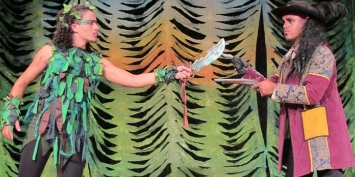 Peter Pan X Capitão Gancho