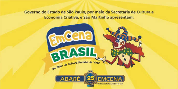 O caminhão do palhaço chegou na cidade