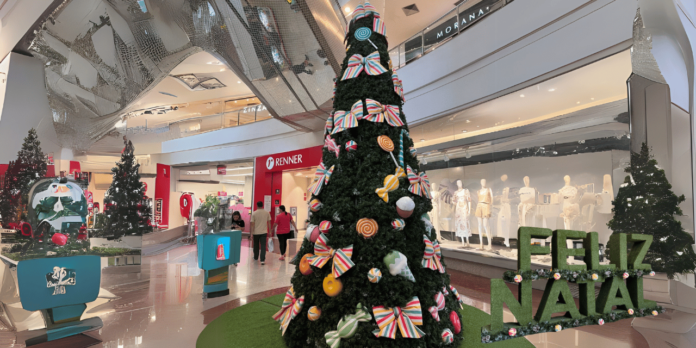 Natal do ShoppingSantaÚrsula traz decoração inspirada em doces